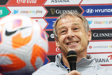 HLV Jurgen Klinsmann: Tuyển Việt Nam không yếu