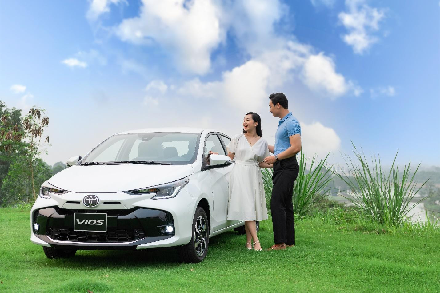 Miễn tới 100% lệ phí trước bạ cho khách mua xe Toyota Vios