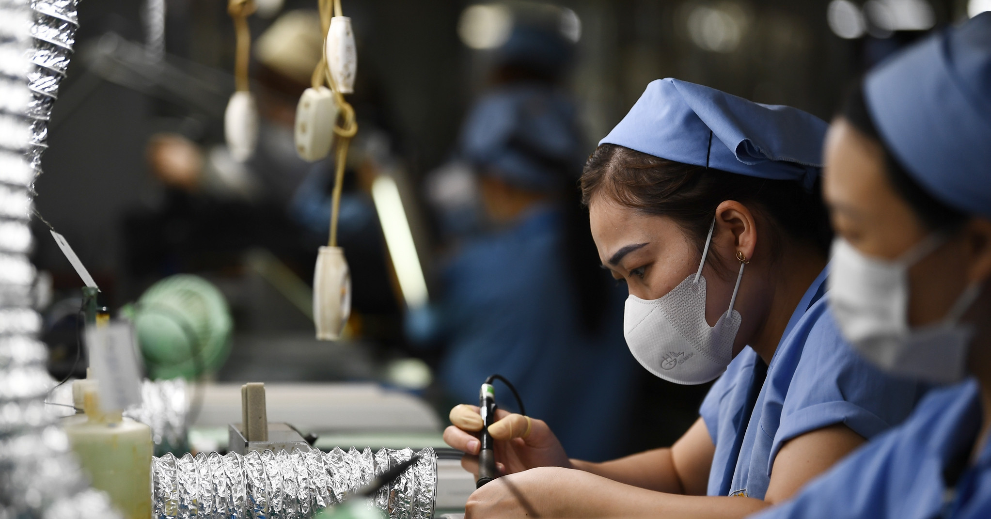 Labor productivity rate on the rise but still too low