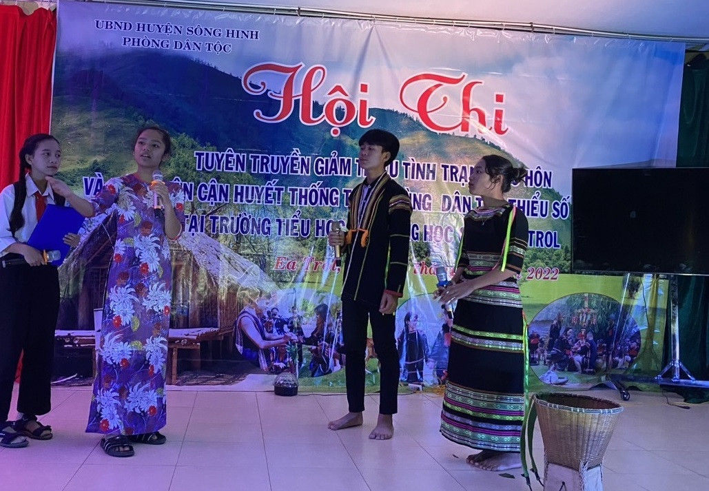 song hinh phu yen.jpg