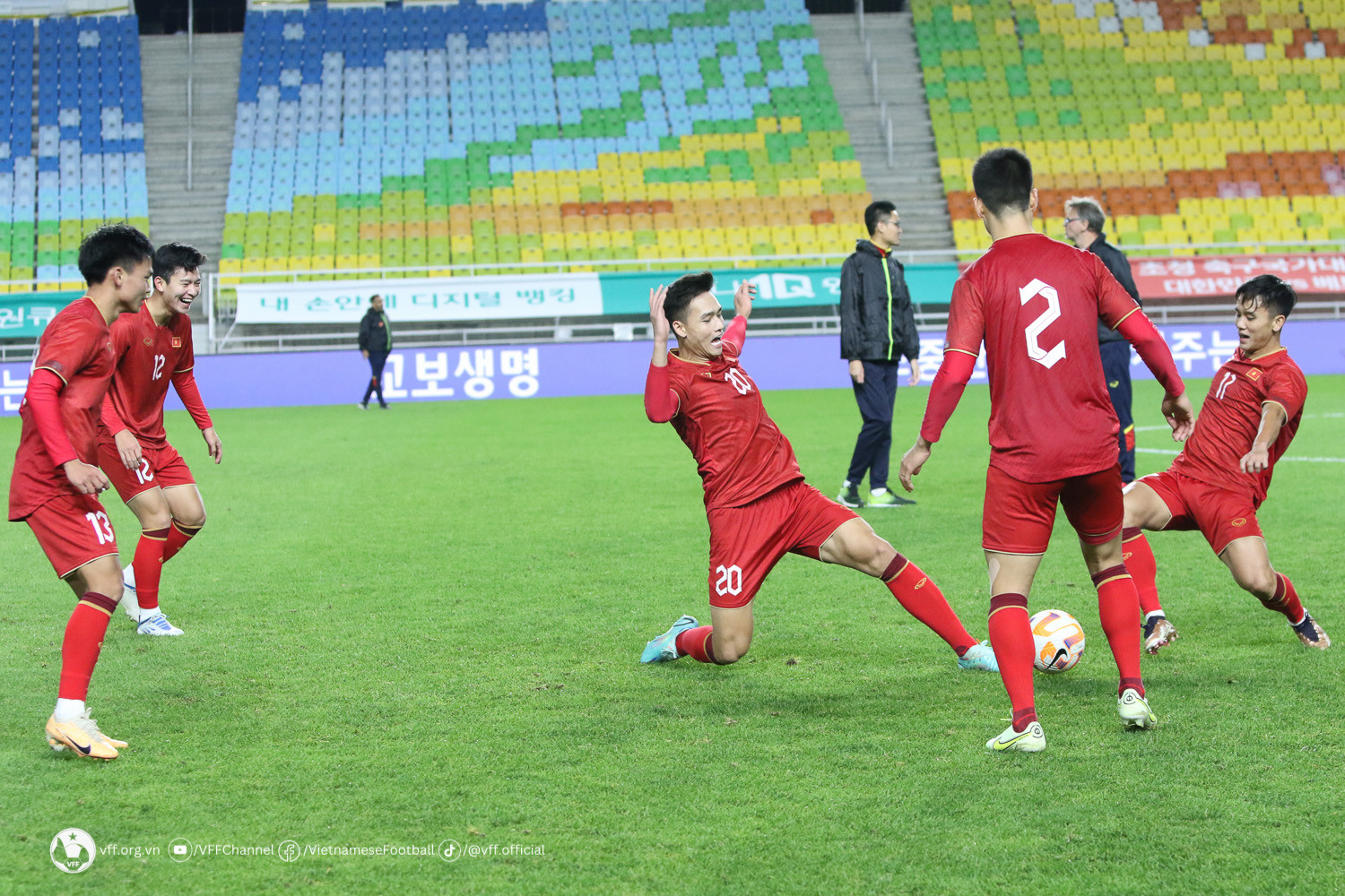 tuyen viet nam 3.jpg