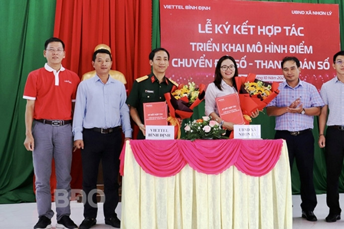 Bình Định triển khai mô hình điểm xã chuyển đổi số - thanh toán số
