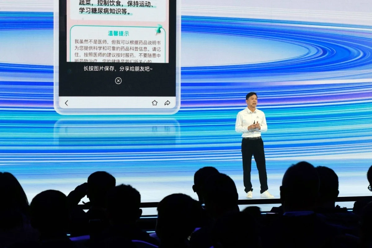 Đại gia công nghệ Trung Quốc tuyên bố chatbot AI sánh ngang GPT-4