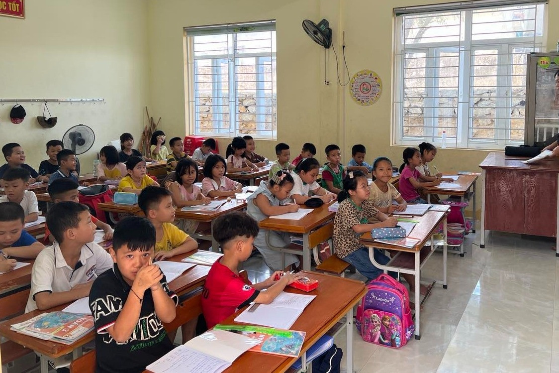 Giáo viên biệt phái ở Nghệ An bị truy thu hơn 10 tỷ: ‘Chúng tôi như đi trên dây’