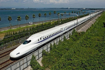 Which speed for North-South Expressway rail: 250 or 350 km/h?