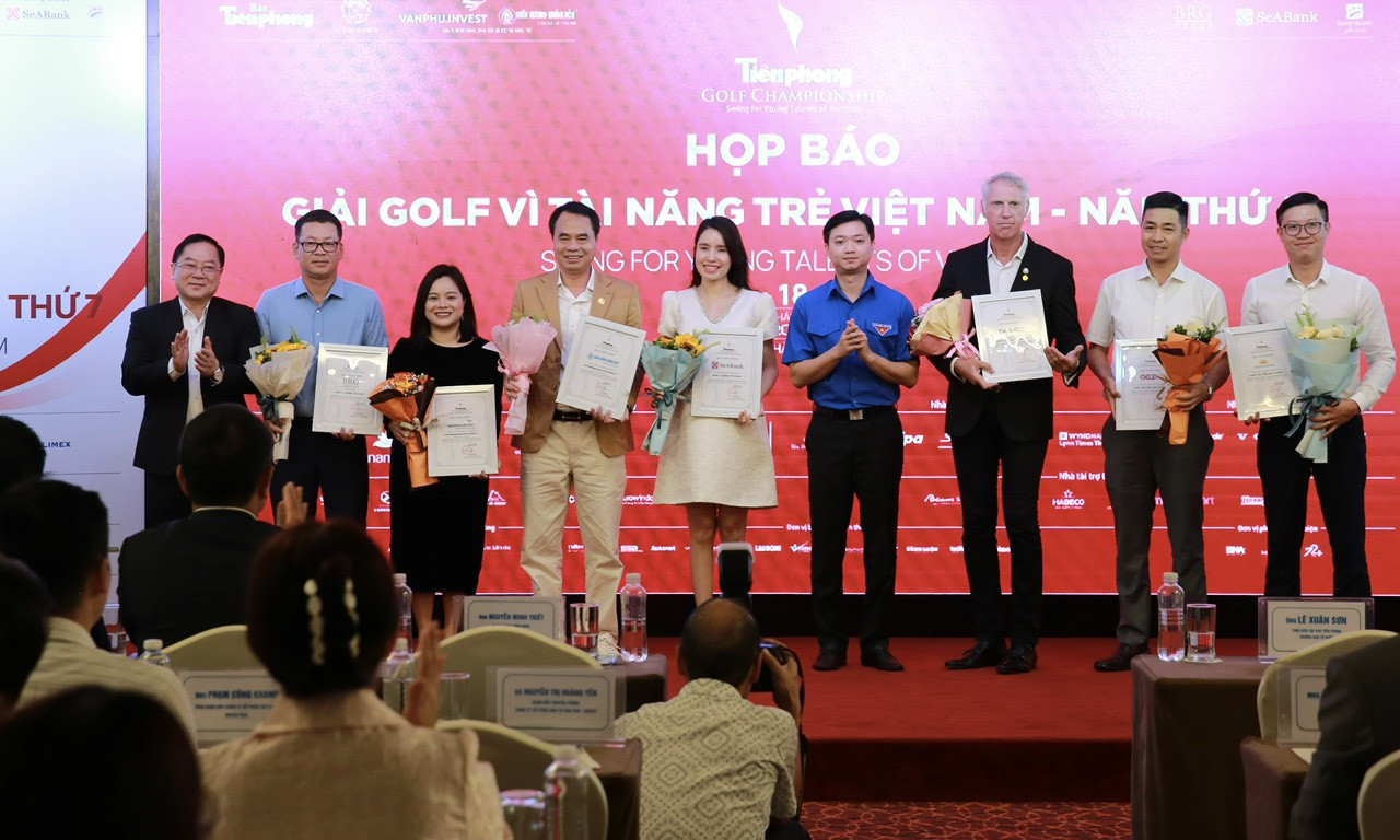 golfTienphong1
.jpeg