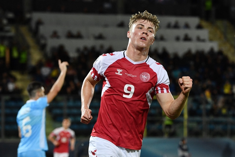 Tân binh MU giúp Đan Mạch rộng cửa đoạt vé dự VCK EURO 2024