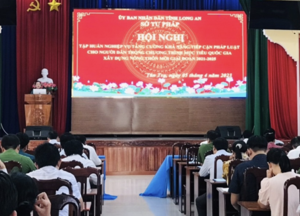 Chia sẻ thông tin pháp luật với giới trẻ qua mô hình “Cà phê thanh niên với pháp luật”