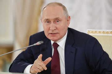 Ông Putin nói Mỹ ngày càng lún sâu vào xung đột Ukraine