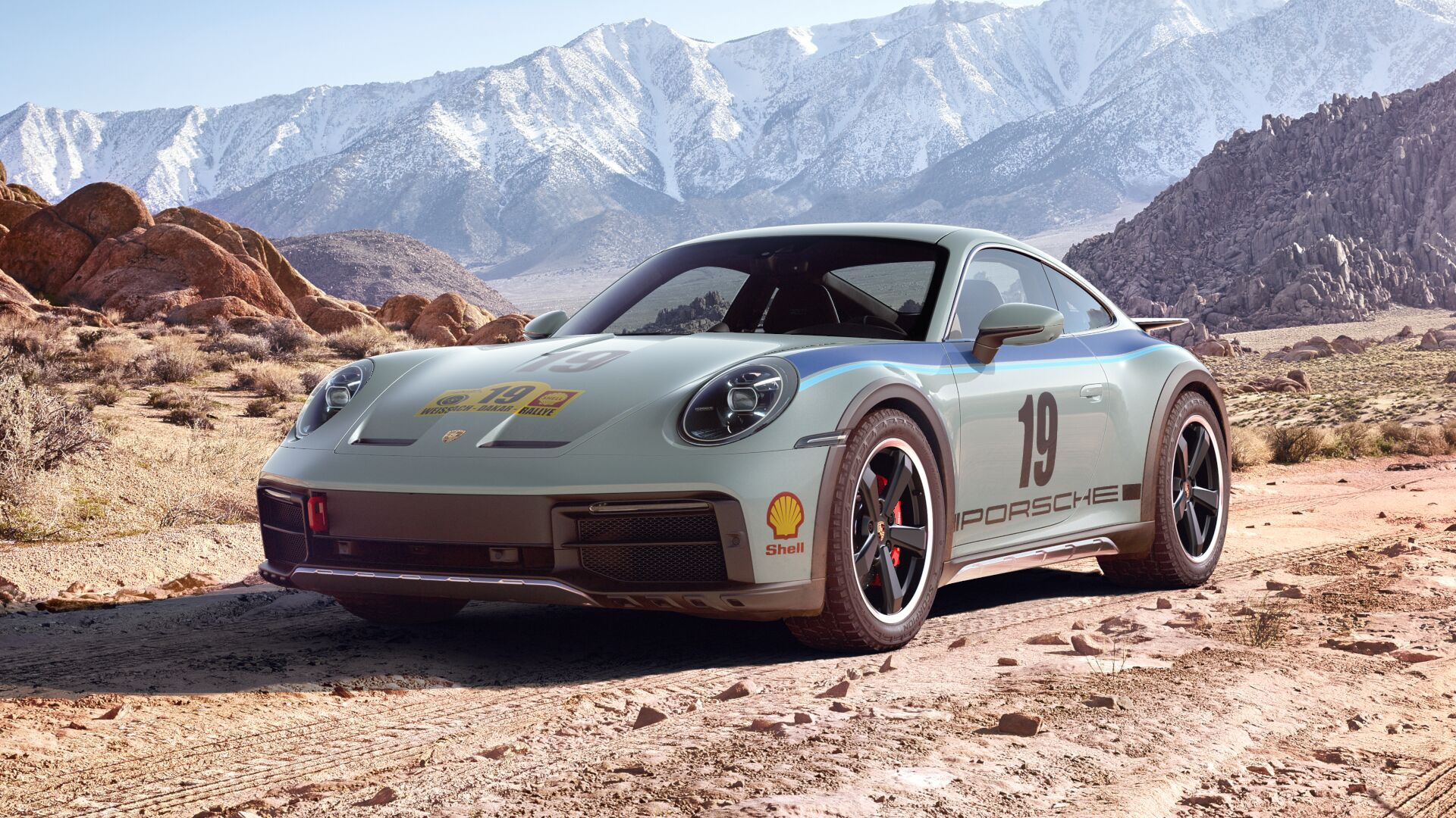 Rộ tin đồn ông Đặng Lê Nguyên Vũ mua Porsche 911 Dakar thứ 2 về Việt Nam