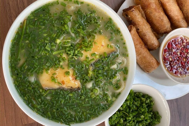 Bánh canh cá lóc, món tủ của các cô gái Quảng Bình, Quảng Trị