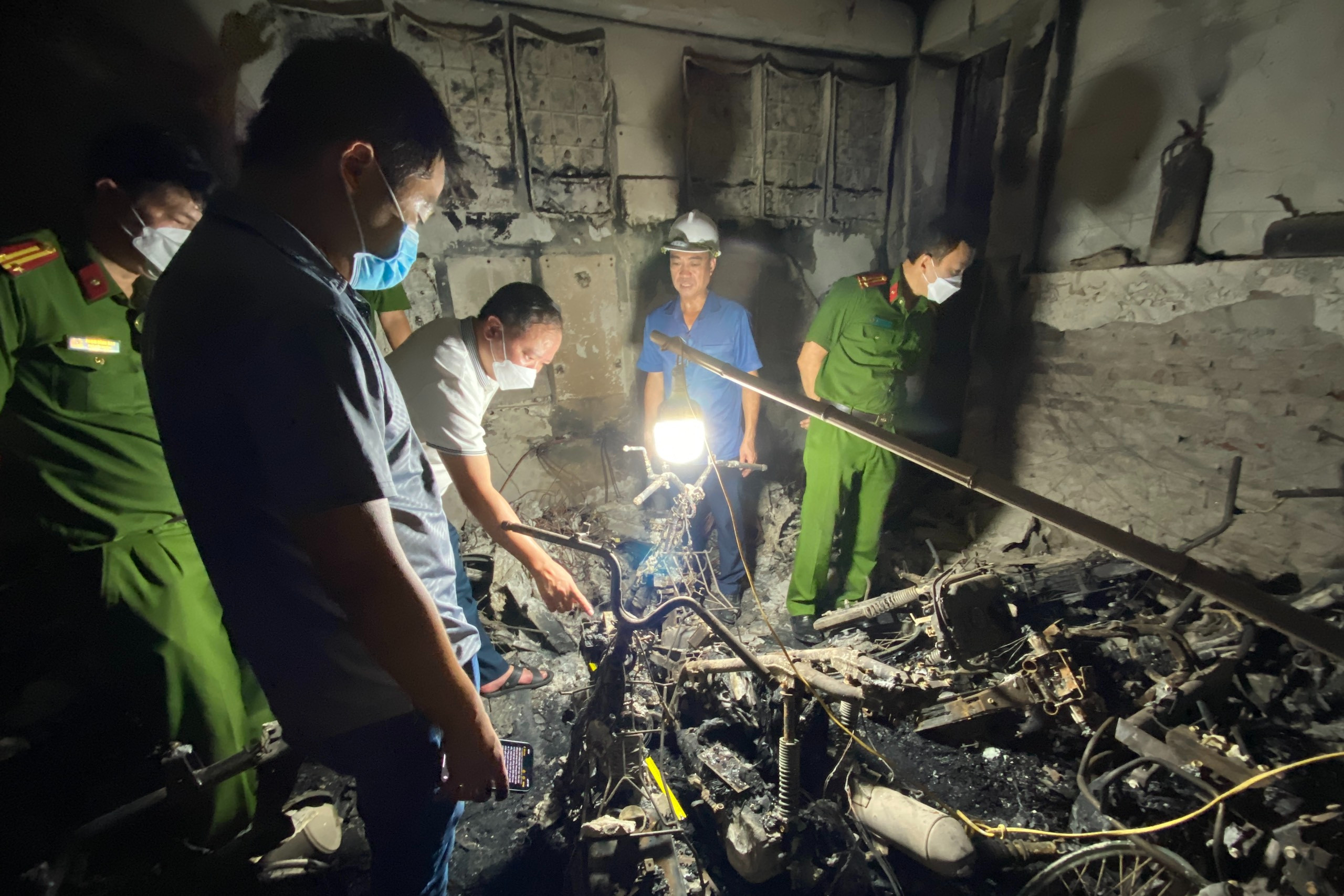 Điều tra không có vùng cấm với nhóm quản lý nhà nước trong vụ cháy chung cư mini ở Khương Hạ