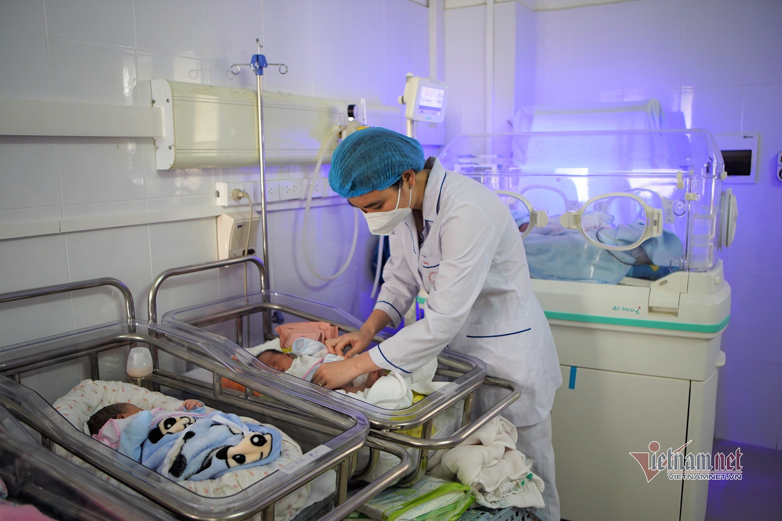 Nâng cao nhận thức sâu sắc hơn về sức khỏe bà mẹ và trẻ em