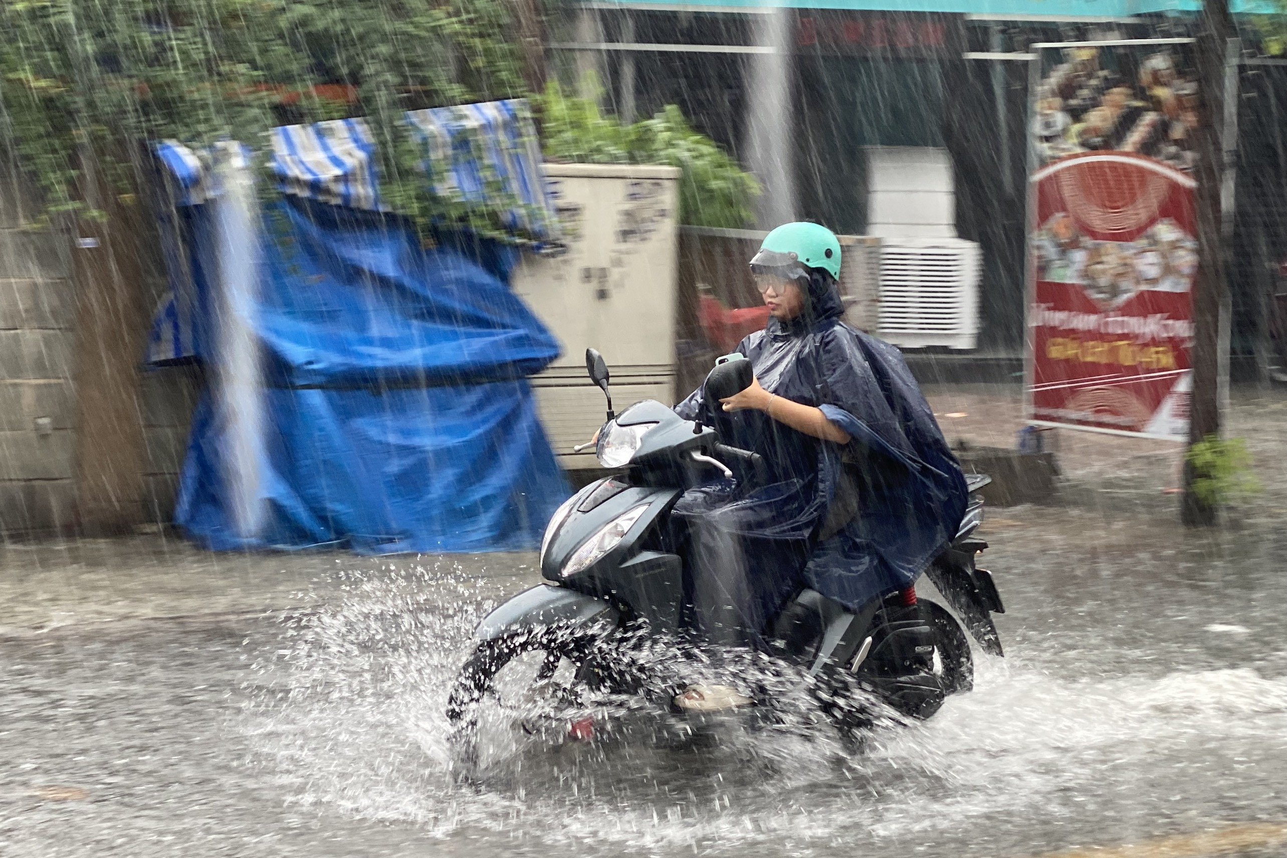 TP.HCM và các tỉnh Nam Bộ còn mưa lớn đến khi nào?