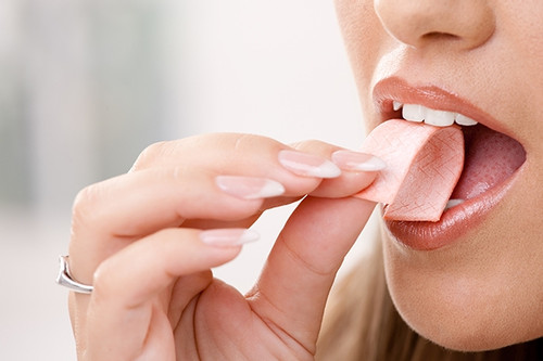 Nuốt phải kẹo cao su có gây nguy hiểm đến sức khỏe không?
