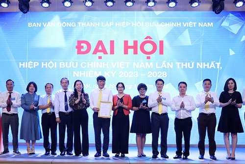 Ông Nguyễn Trường Giang trúng cử Chủ tịch Hiệp hội Bưu chính Việt Nam
