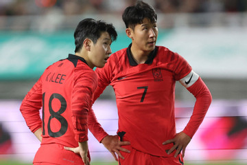 Sao Hàn Quốc soán ngôi số 1 của Mbappe ở PSG