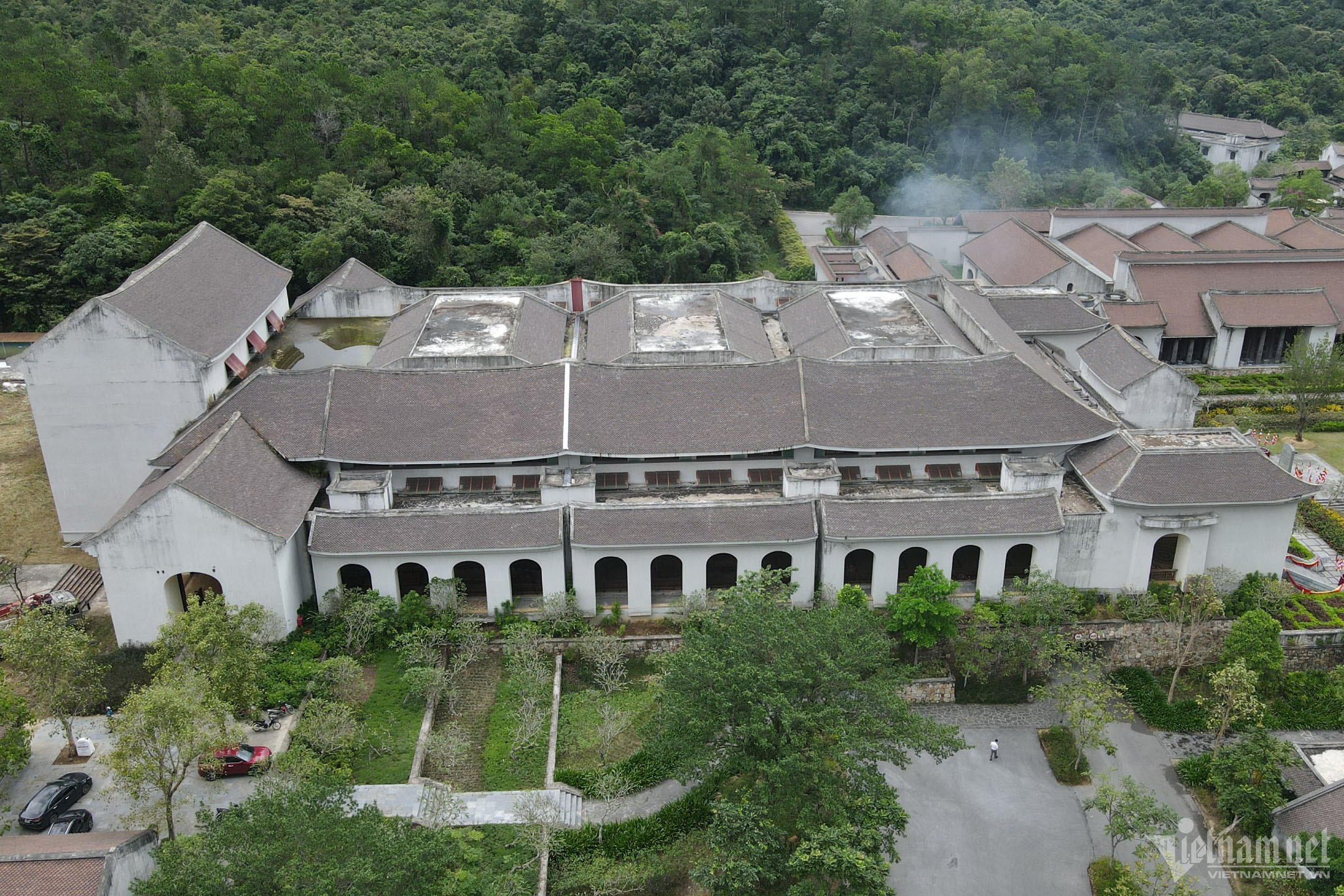 W-to224-canh-cung.jpg