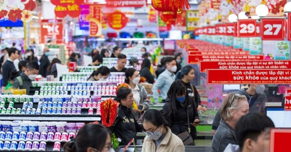 ラオカイにはもう一つの国境ゲートがあります。 ハノイはテトグッズを保証します