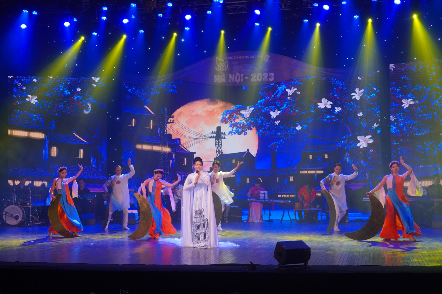 giai nhat dan gian.jpg