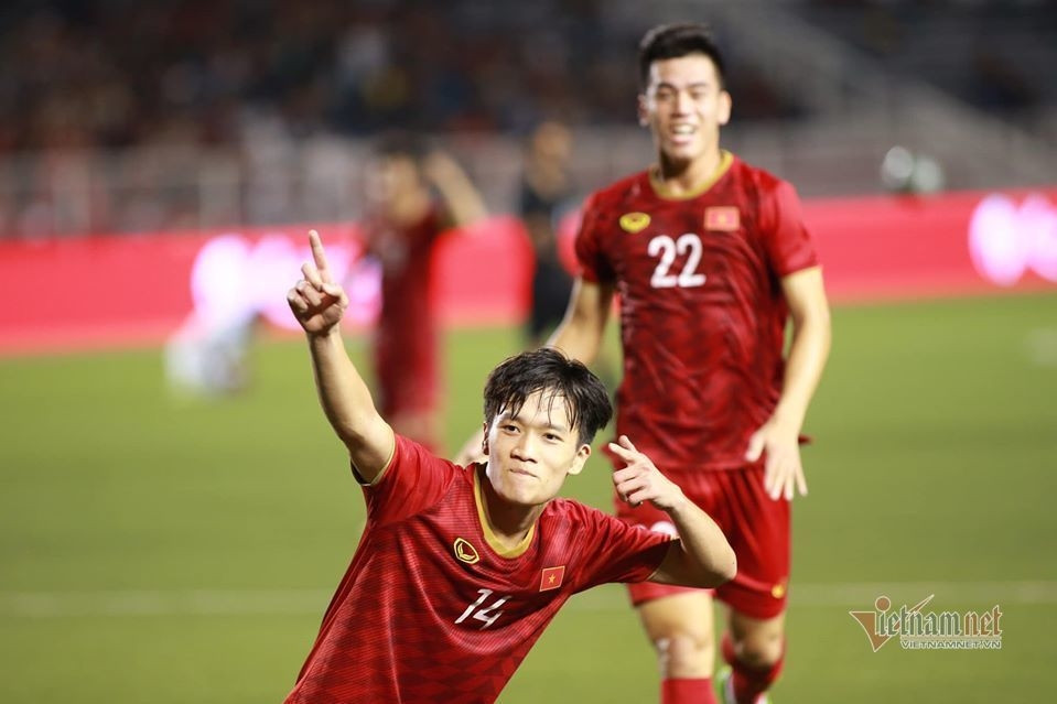 International clubs keep eye on Vietnamese midfielder Hoang Duc