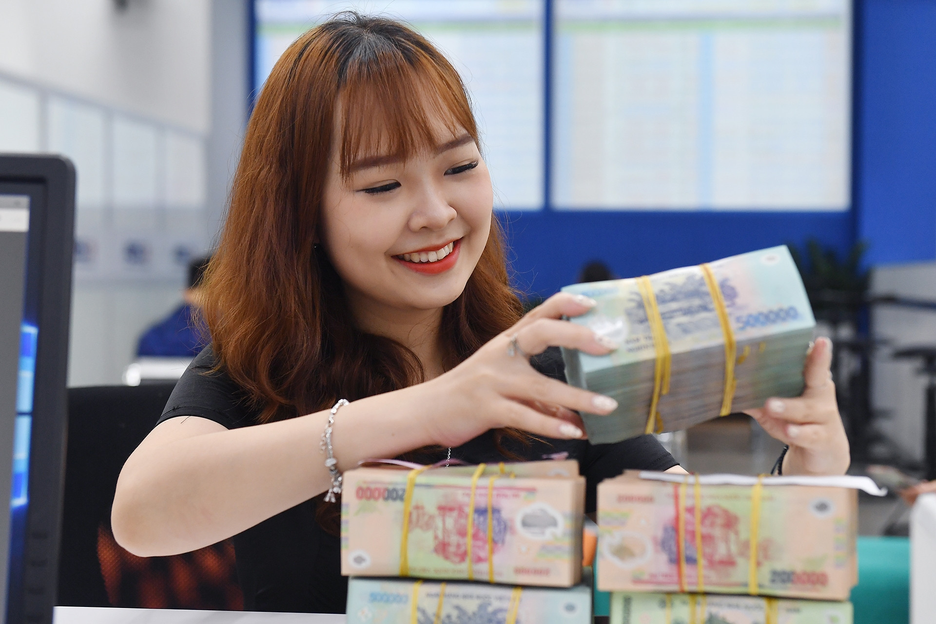 Những ngân hàng nào còn duy trì lãi suất trên 6%/năm?