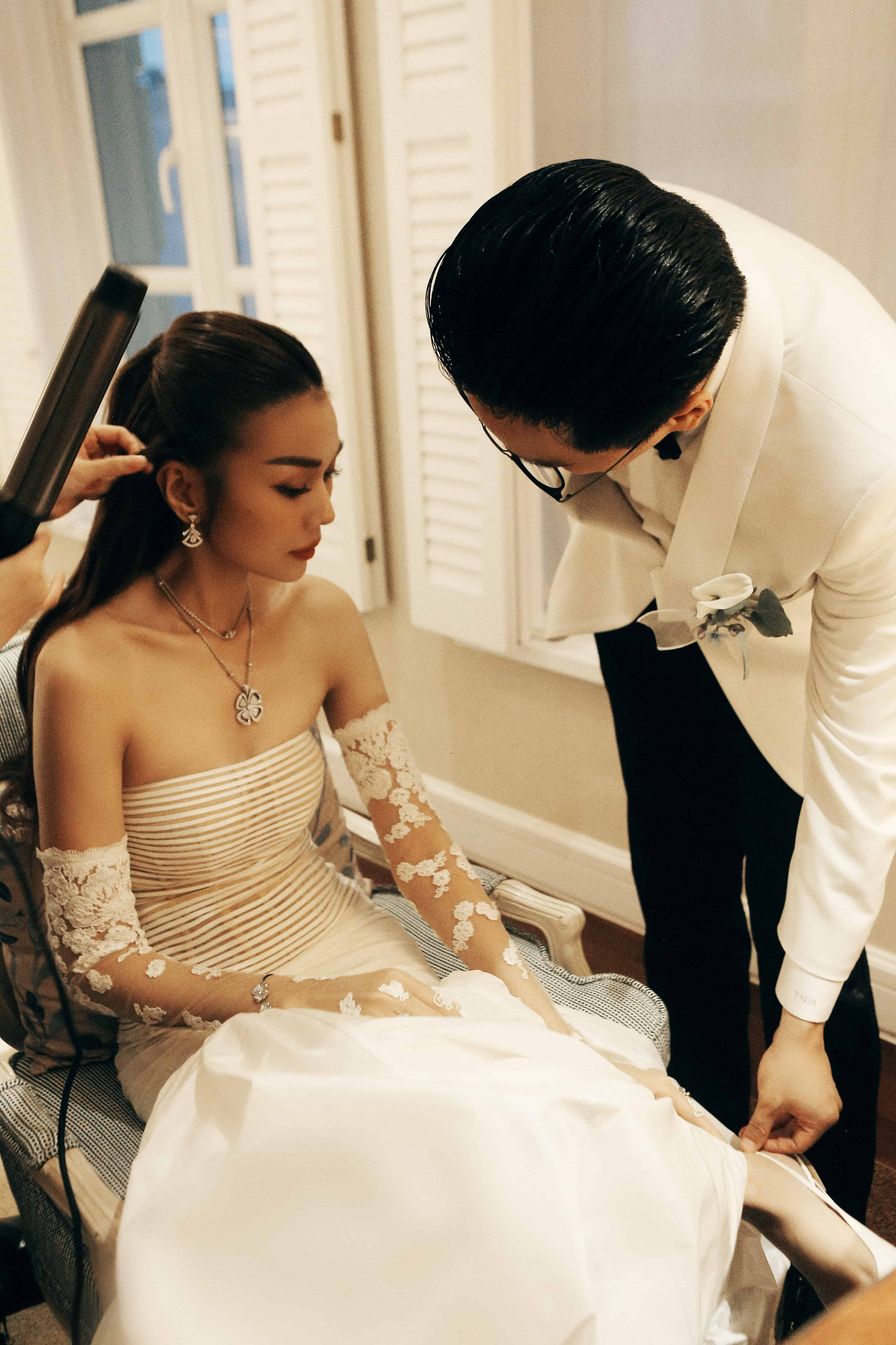 7 bộ váy cưới đình đám năm 2017 của sao Việt-Hàn, mỹ nhân Hollywood |  Vietnam+ (VietnamPlus)