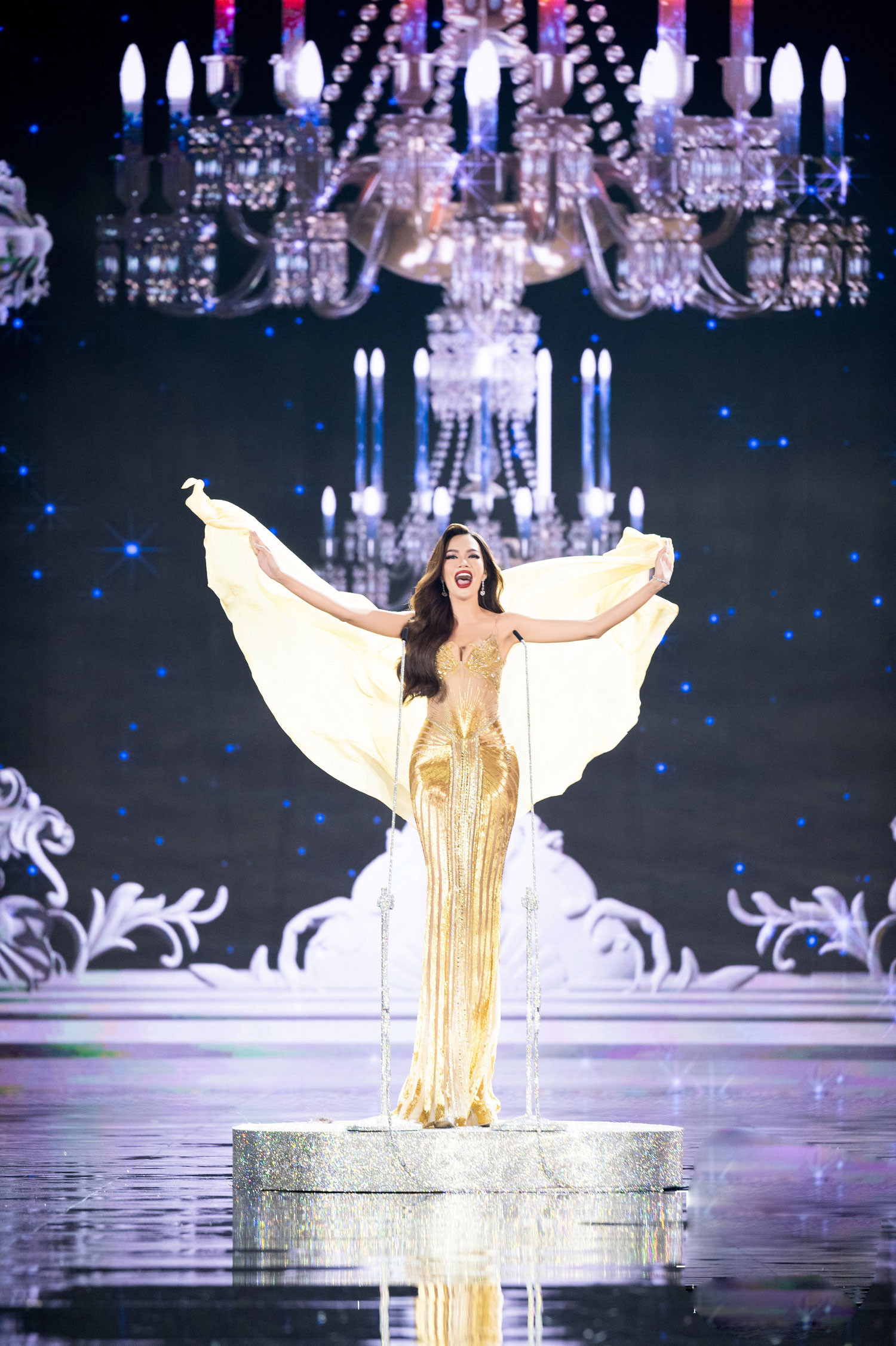 le hoang phuong ban ket miss grand international1.jpg