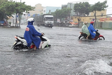 Miền Trung đang mưa lớn, sắp lan ra phía Bắc