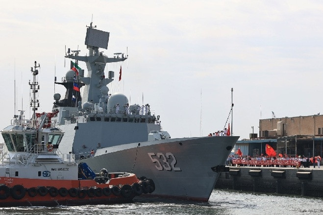 Trung Quốc lên tiếng về sự xuất hiện của 6 tàu chiến ở Trung Đông