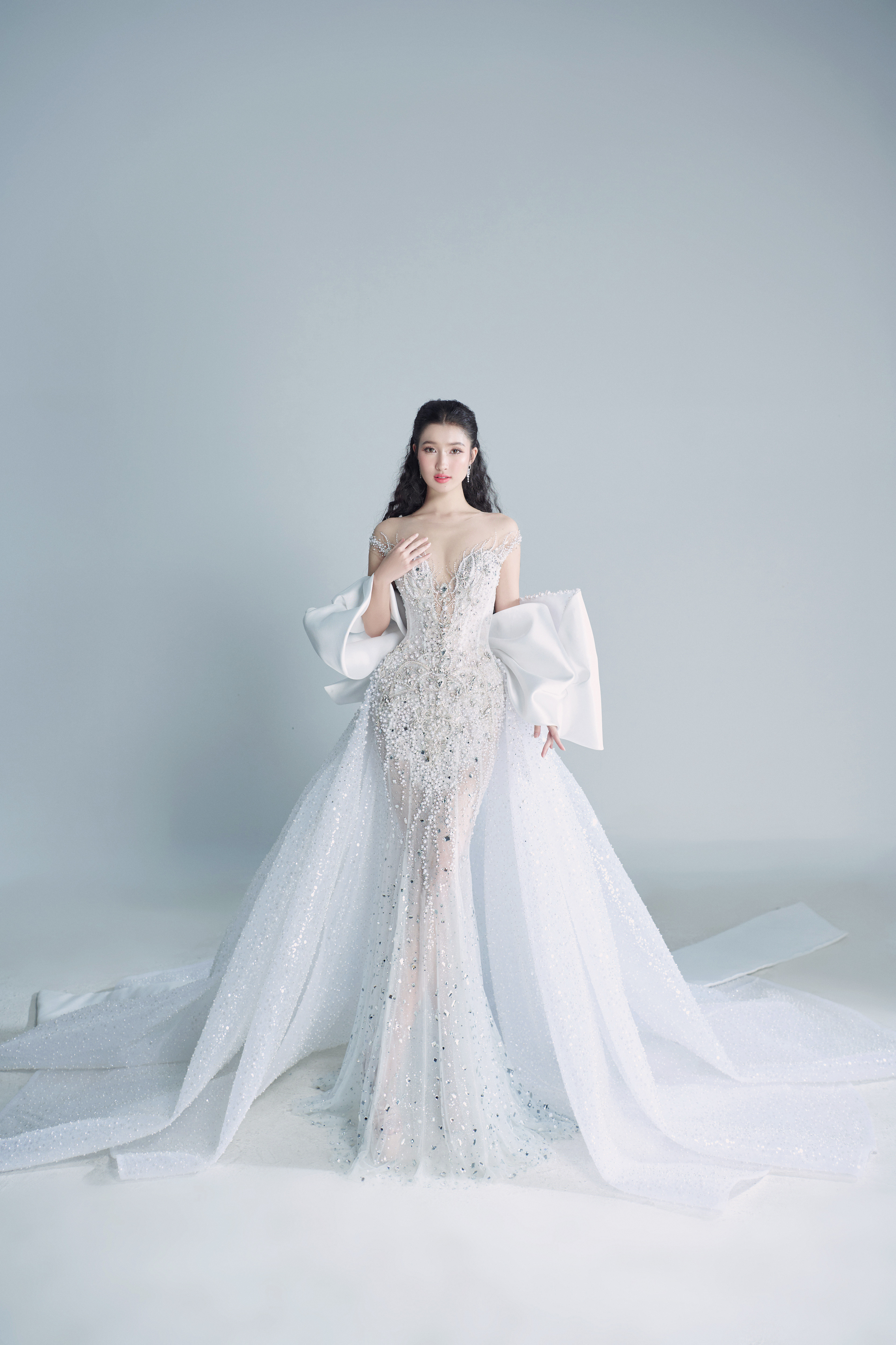 View - Phương Nhi hé lộ 2 thiết kế dạ hội cho đêm chung kết Miss International 2023