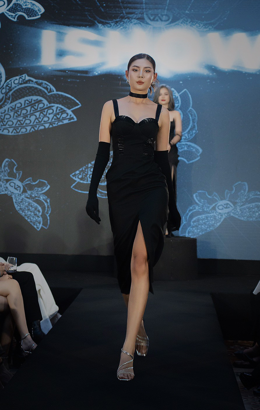 chung huyen thanh 1.jpg