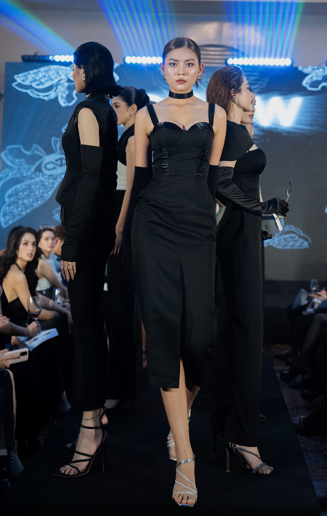 chung huyen thanh 2.jpg