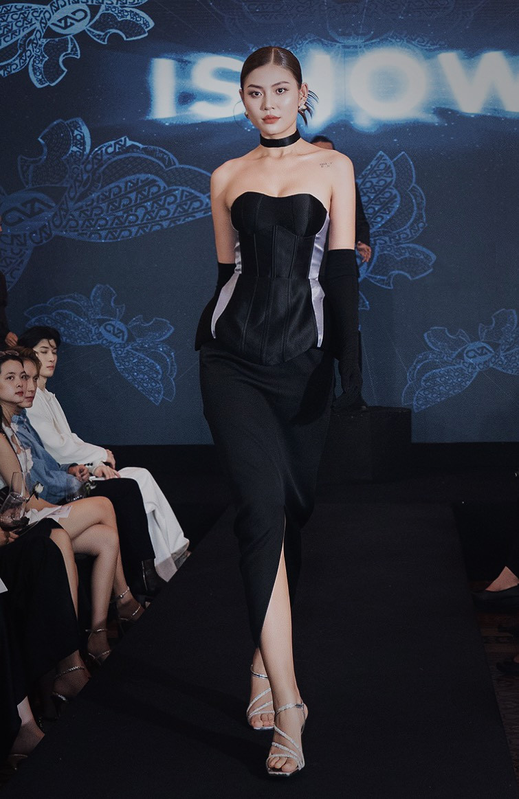 chung huyen thanh 3.jpg