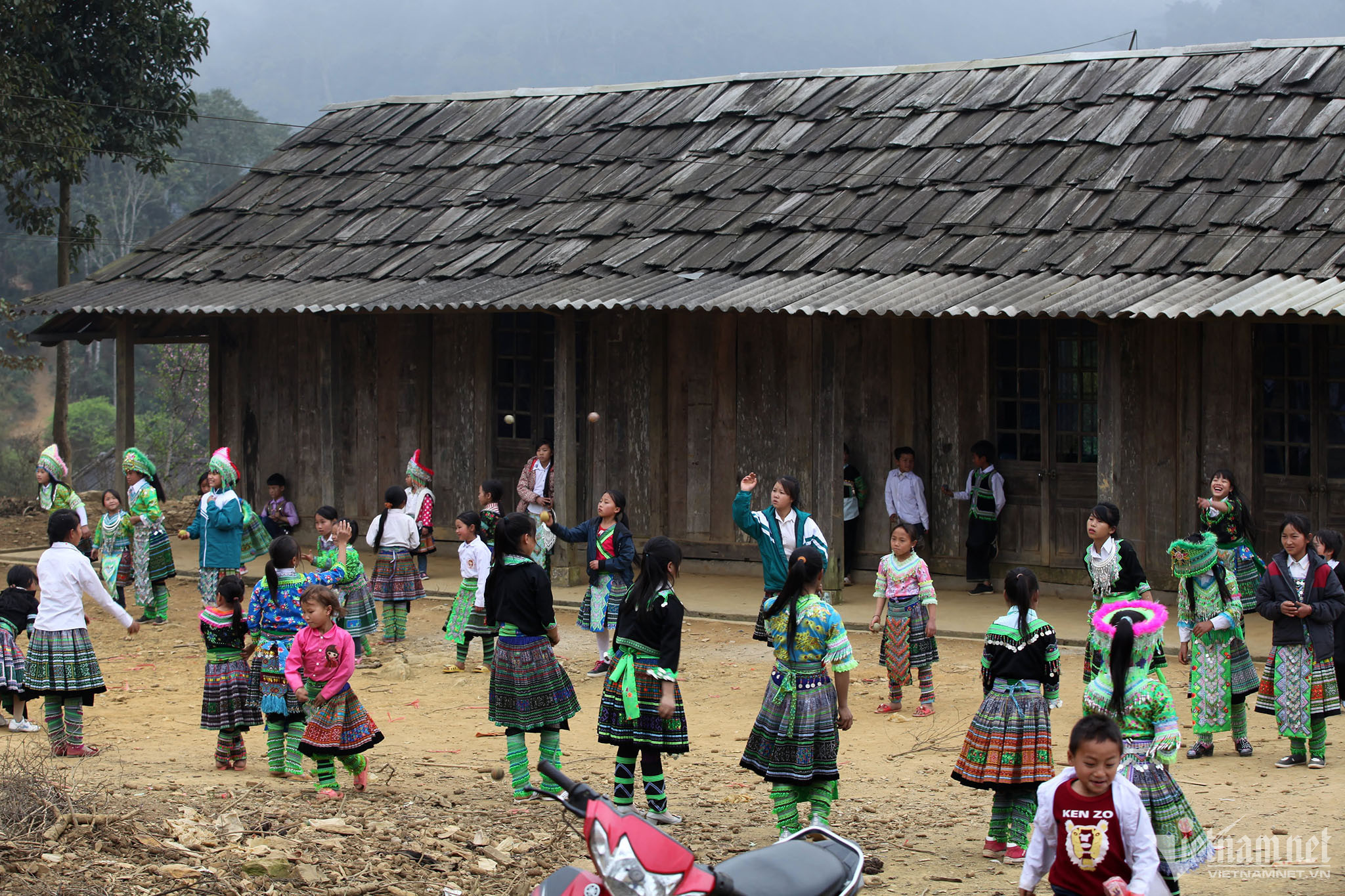 dân tộc thiểu số.jpg