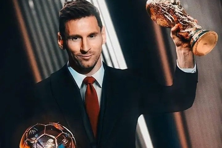 Messi vẫn thiếu 1 danh hiệu dù sắp giành Quả bóng vàng thứ 8
