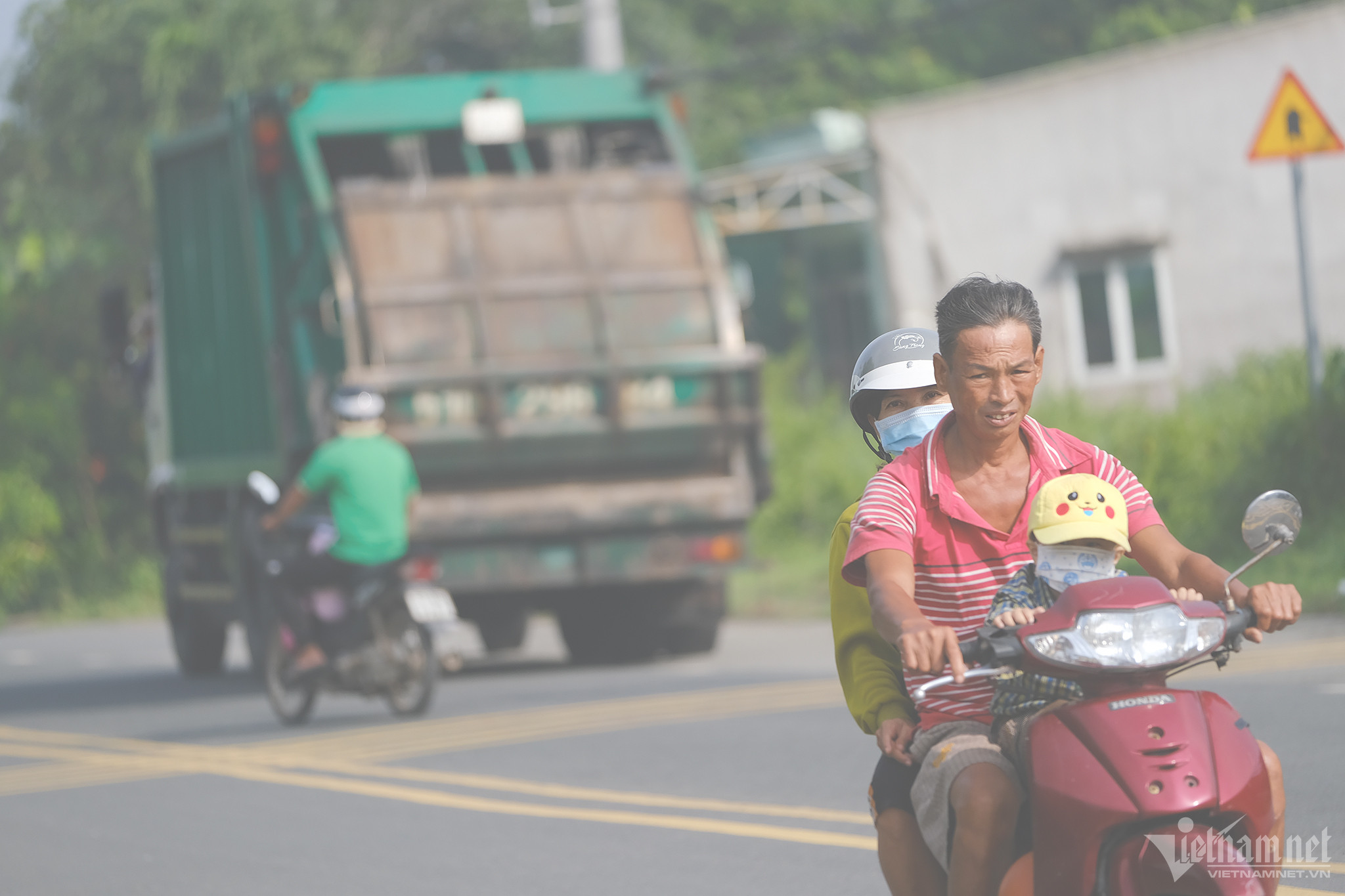 View - Cuộc sống trong ô nhiễm, bụi bặm bên khu xử lý rác Củ Chi