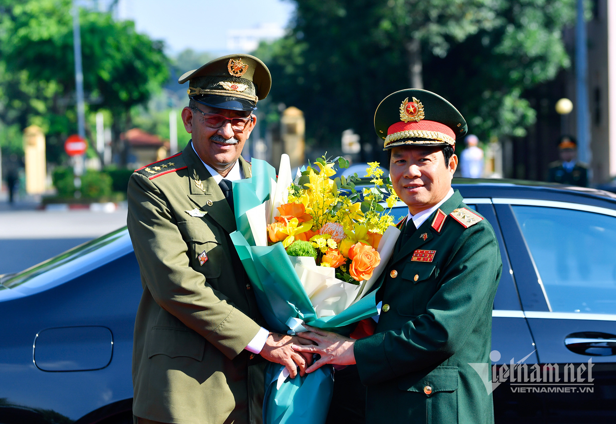 thuong tuong roberto legra sotolongo2354 1.jpg