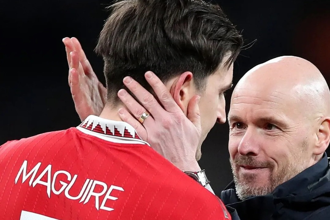 Harry Maguire phấn khởi ở lại MU, không lo Erik ten Hag hắt hủi