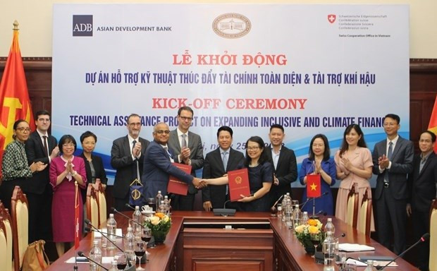 ADB, Switzerland aid fintech development in Vietnam hinh anh 1