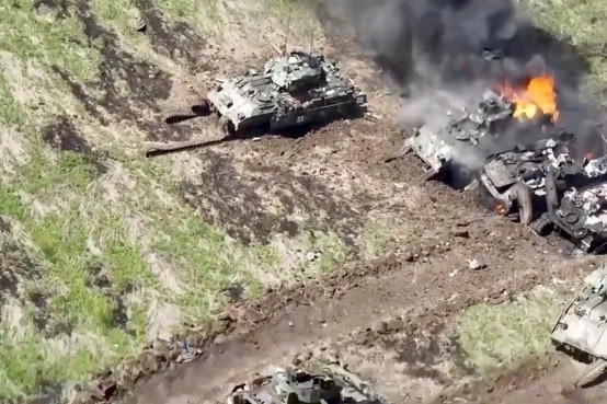 Cận cảnh UAV Nga săn xe tăng Leopard của Đức ở Ukraine