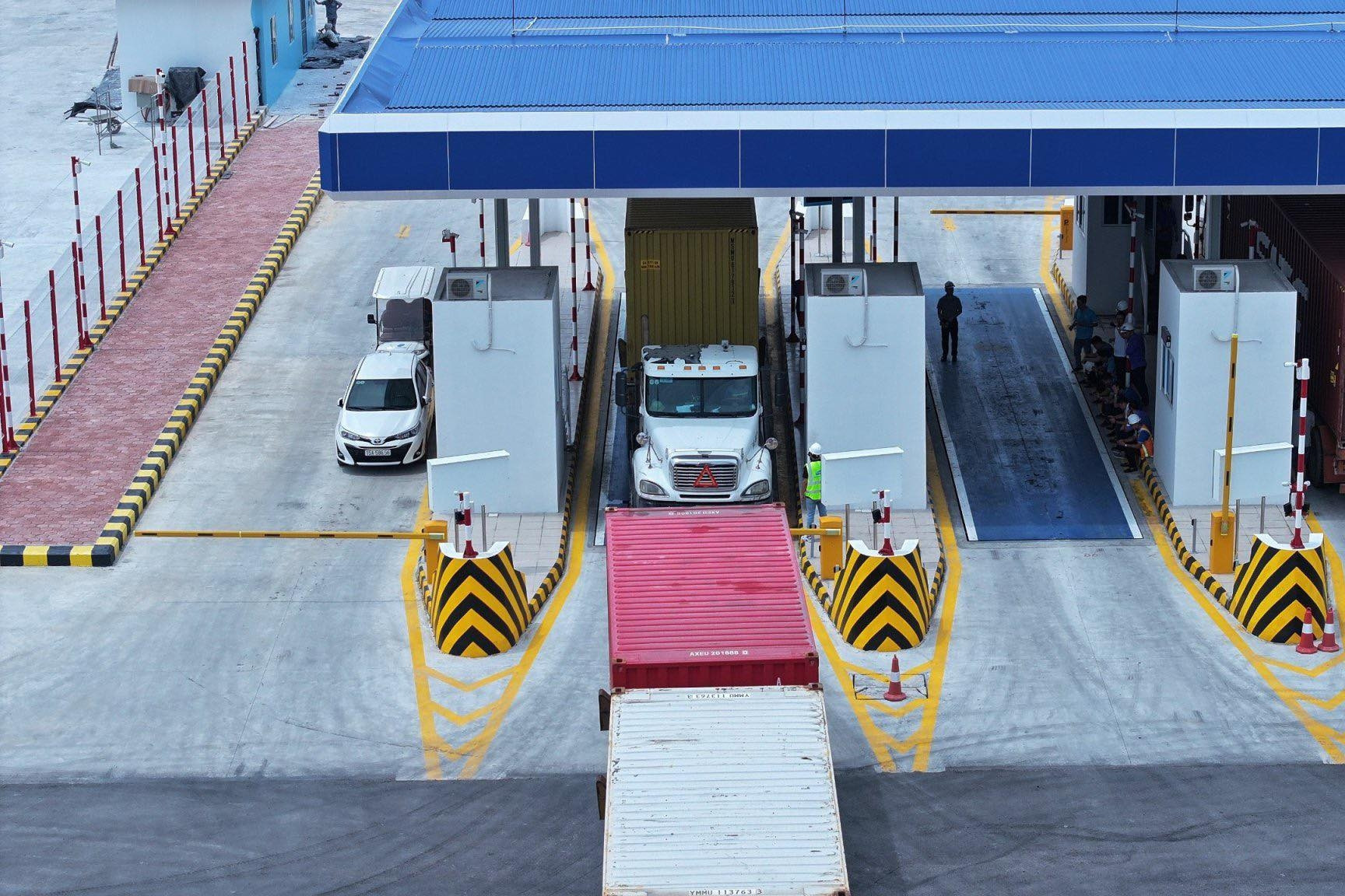 Những giọt nước mắt đằng sau hành trình chuyển đổi số cảng biển Việt Nam