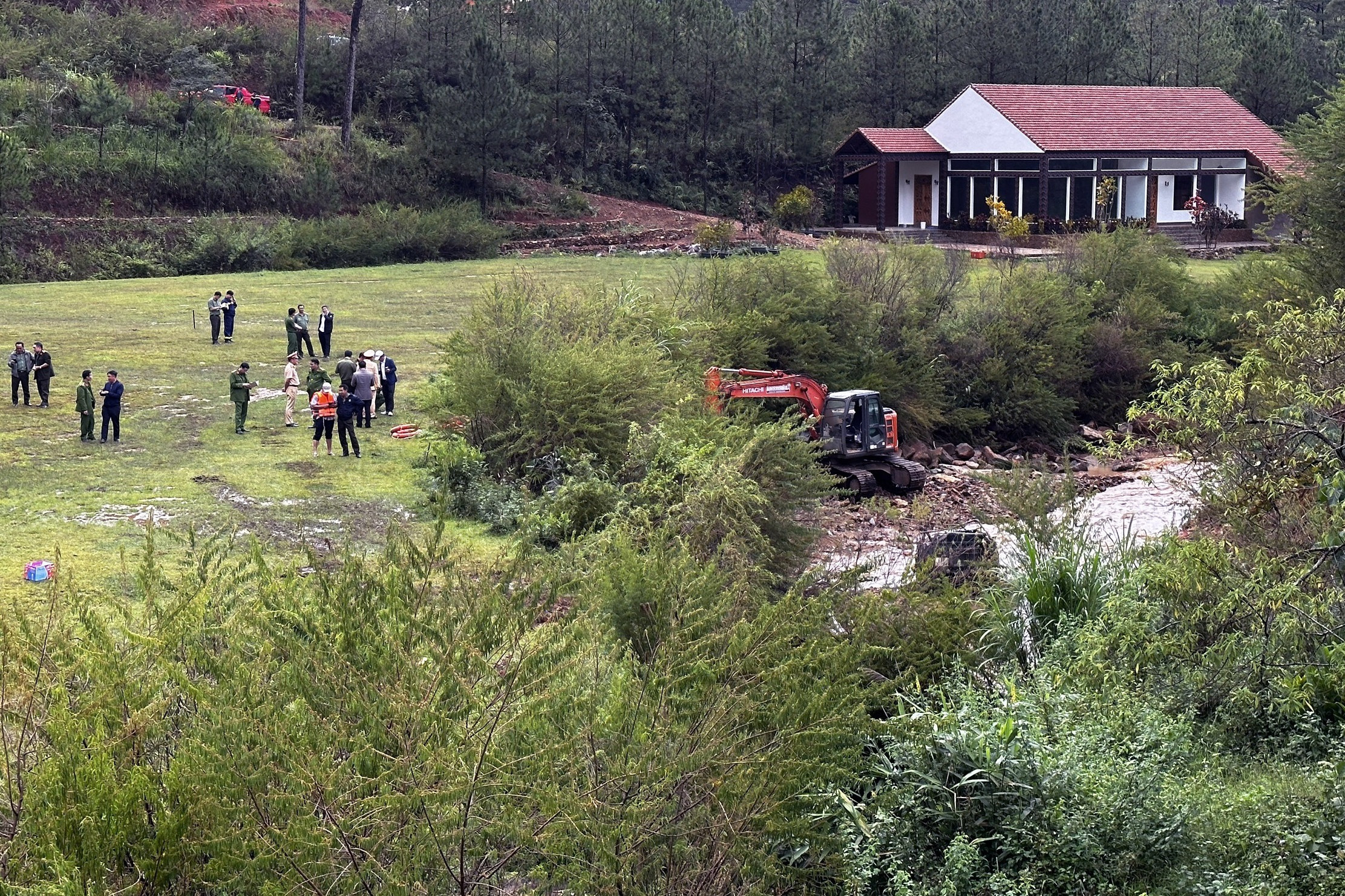 Lam Dong tourism site suspended following deadly accident