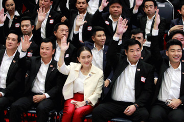 Con gái ông Thaksin đắc cử ghế lãnh đạo đảng Pheu Thai