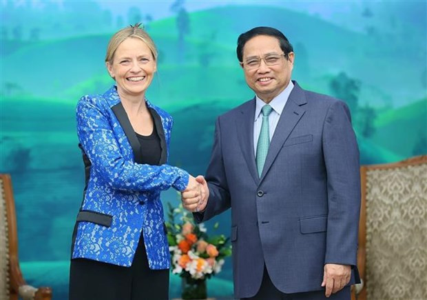 PM urges Amazon to expand operations in Vietnam hinh anh 1
