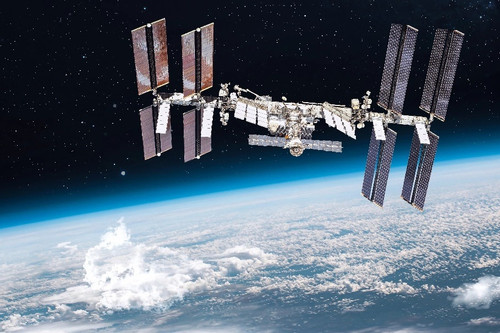 Vì sao NASA quyết định cho Trạm Vũ trụ Quốc tế 'lao' xuống Trái đất?