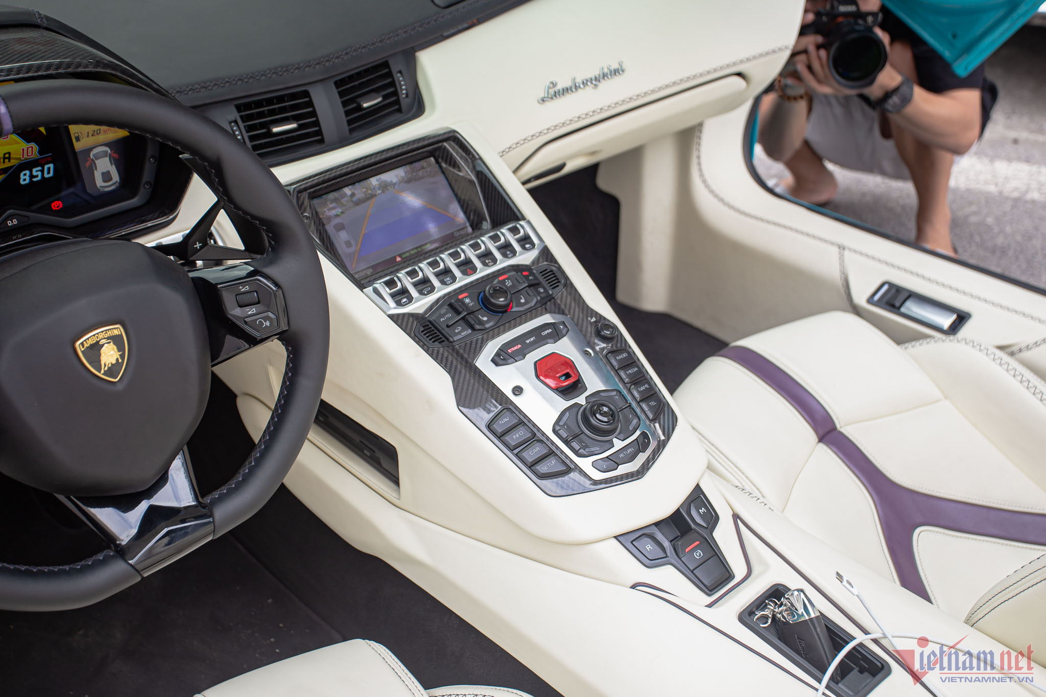 Siêu xe Lamborghini Aventador một thời của dân chơi Đắk Lắk bán giá gần 20 tỷ