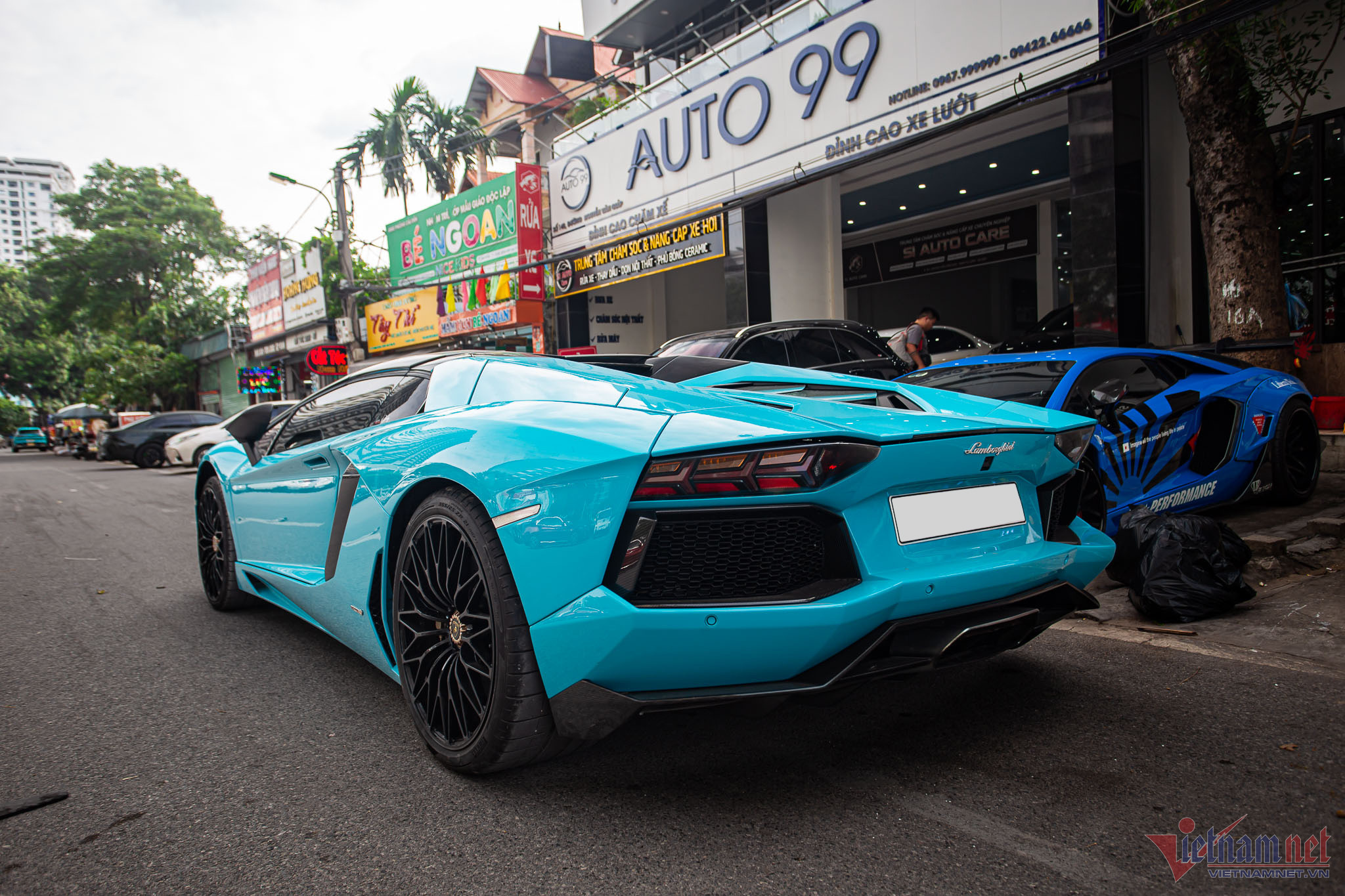 Siêu xe Lamborghini Aventador một thời của dân chơi Đắk Lắk bán giá gần 20 tỷ