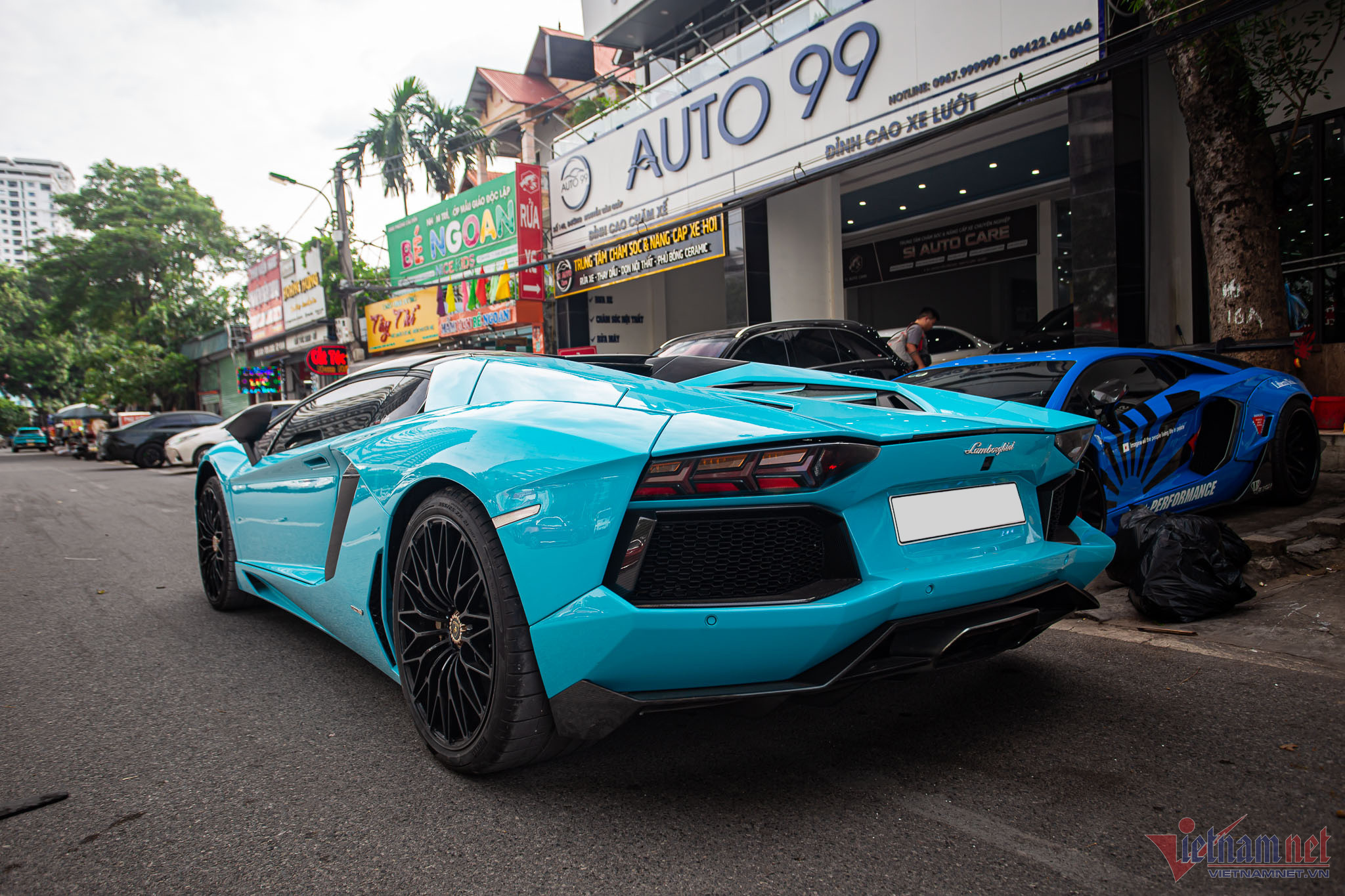 W-aventador-roadster-3-1.jpg