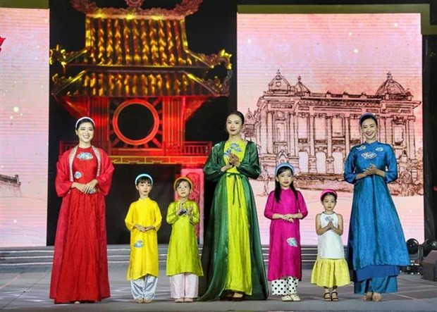 Hanoi Tourism Ao dai Festival kicks off in capital city hinh anh 1